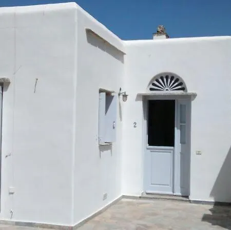 펜션 Osiris In Tinos Island *